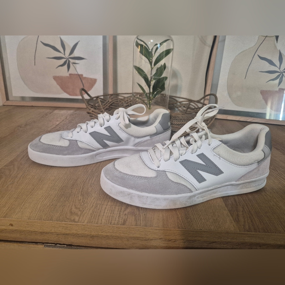 New Balance White and Gray Sneakers